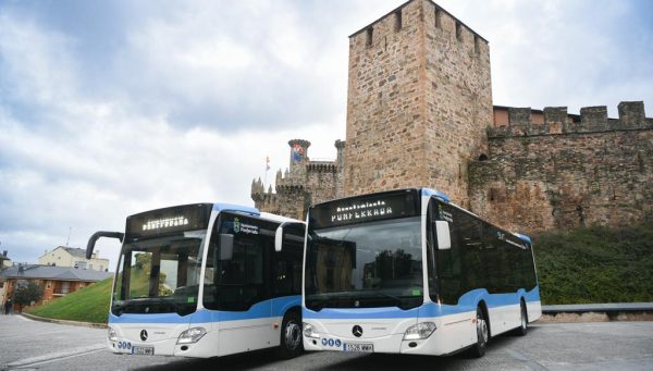 Presentación de dos nuevos autobuses urbanos para Ponferrada