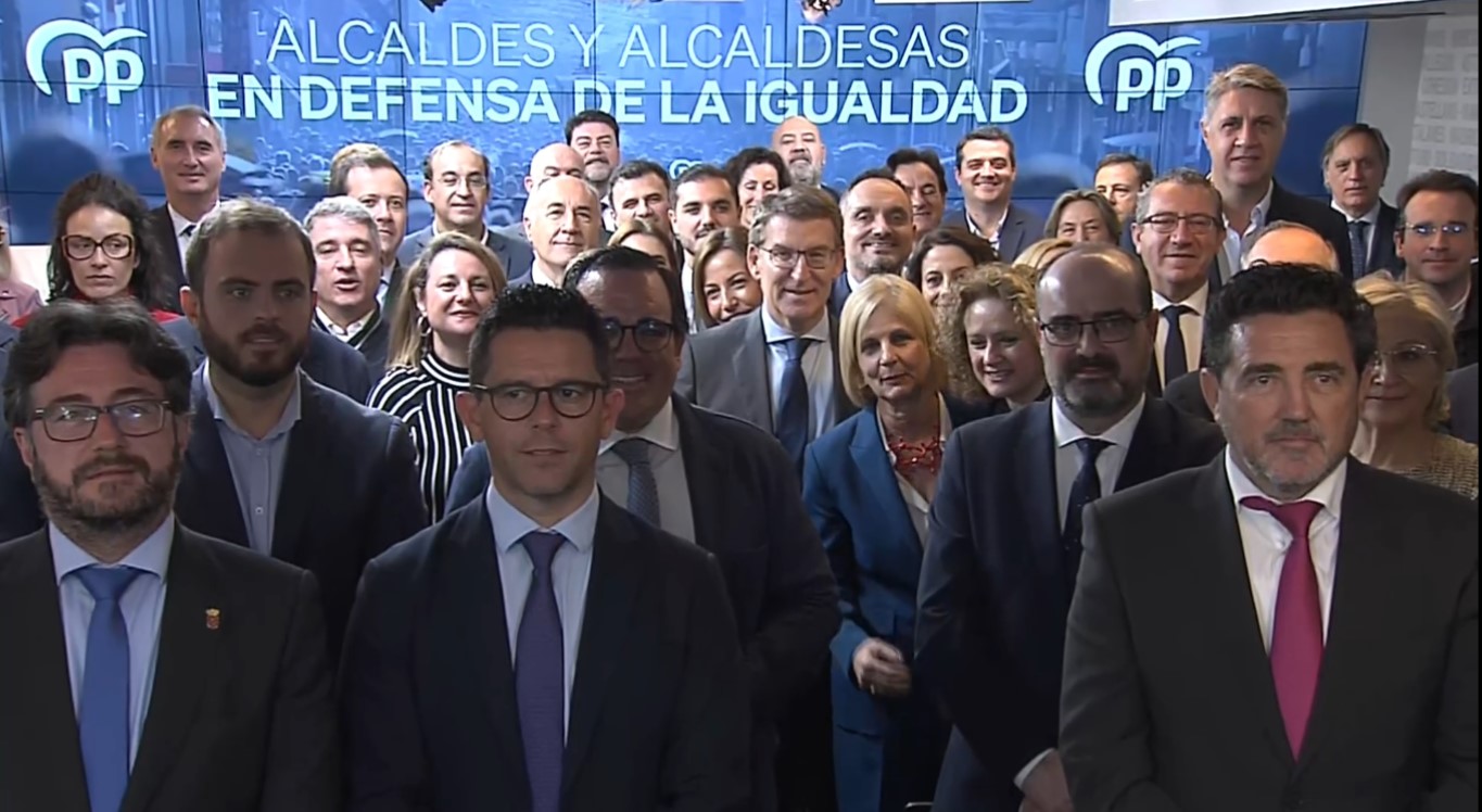 Reunión que en la sede nacional de Génova 13 ha mantenido el presidente del Partido Popular, Alberto Núñez Feijóo, con los alcaldes de los principales municipios españoles gobernados por los populares