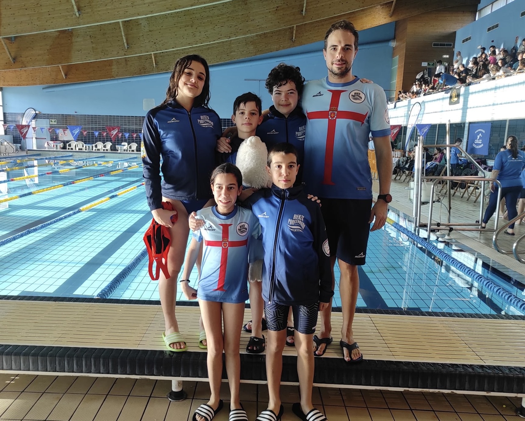 Alevines del Club Natación Bierzo Ponferrada