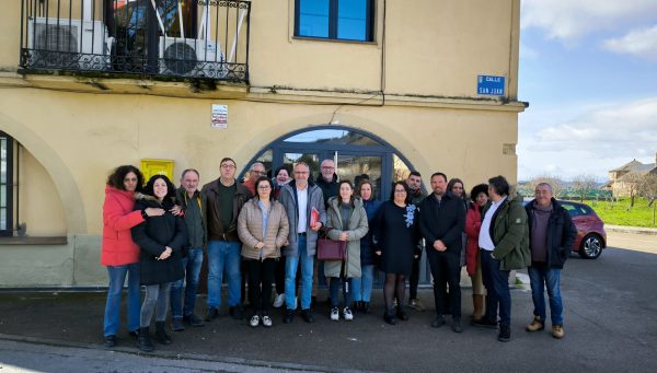 Olegario Ramón visita el Ayuntamiento de Castropodame