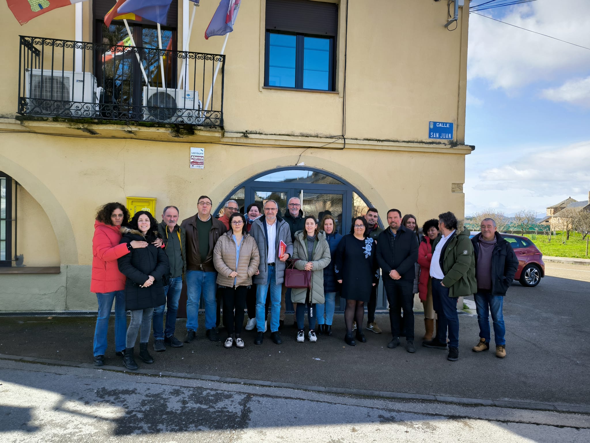 Olegario Ramón visita el Ayuntamiento de Castropodame