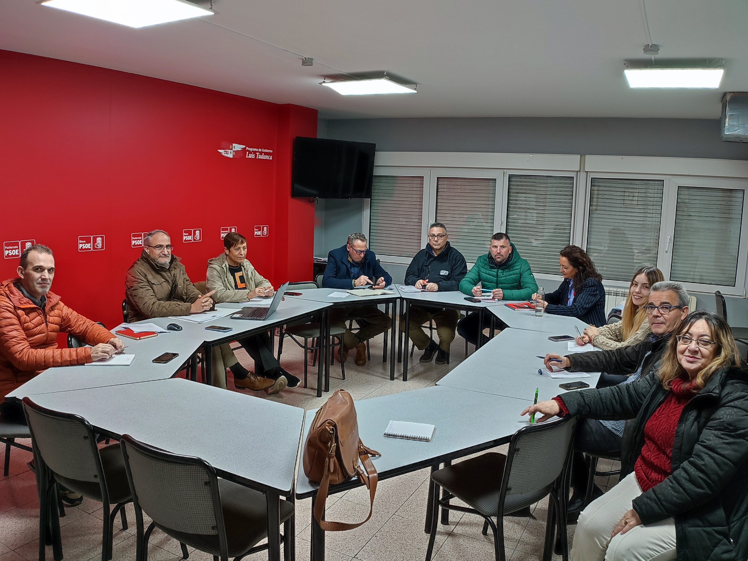 Reunión de la Comisión Ejecutiva Municipal del PSOE de Ponferrada