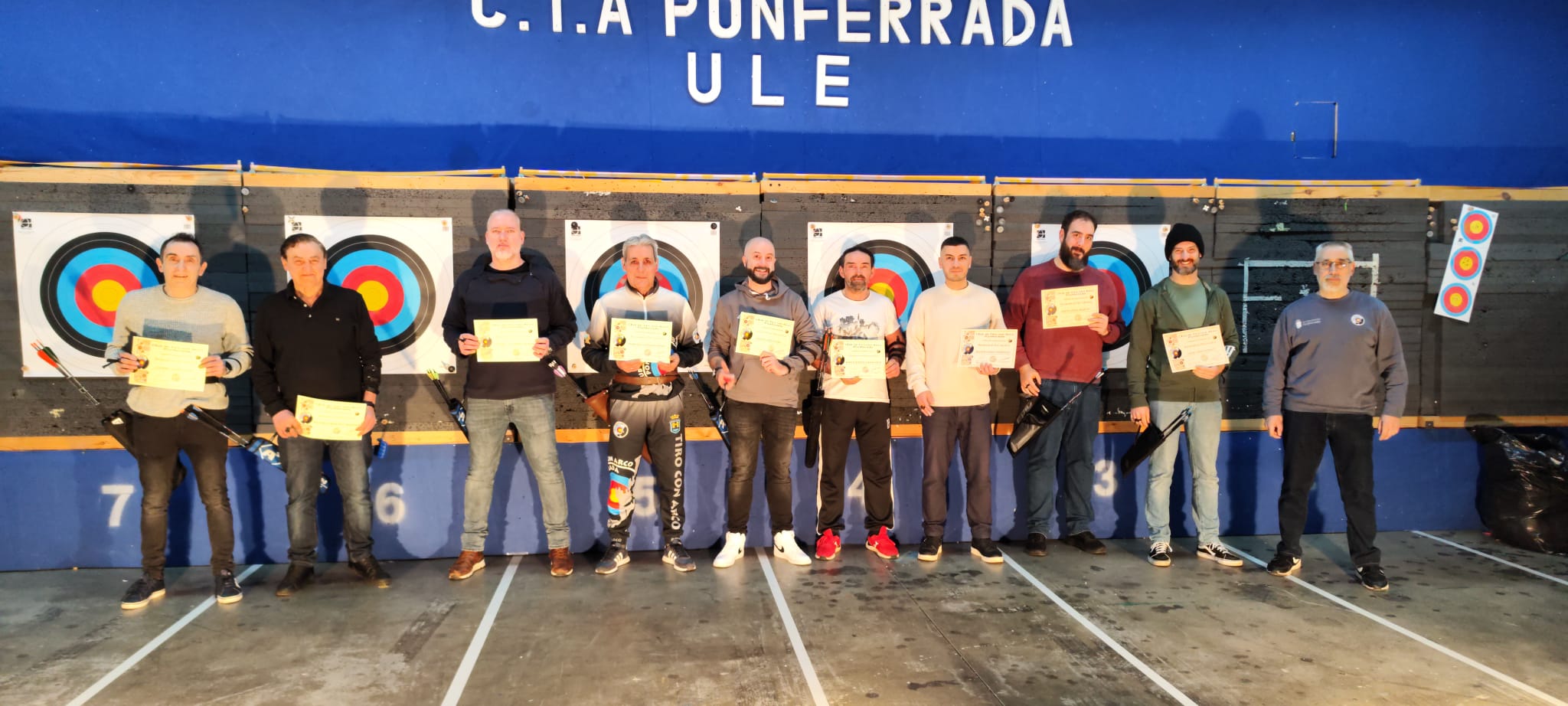 Nueve alumnos finalizan el curso de iniciación impartido por el Club Tiro con Arco Ponferrada