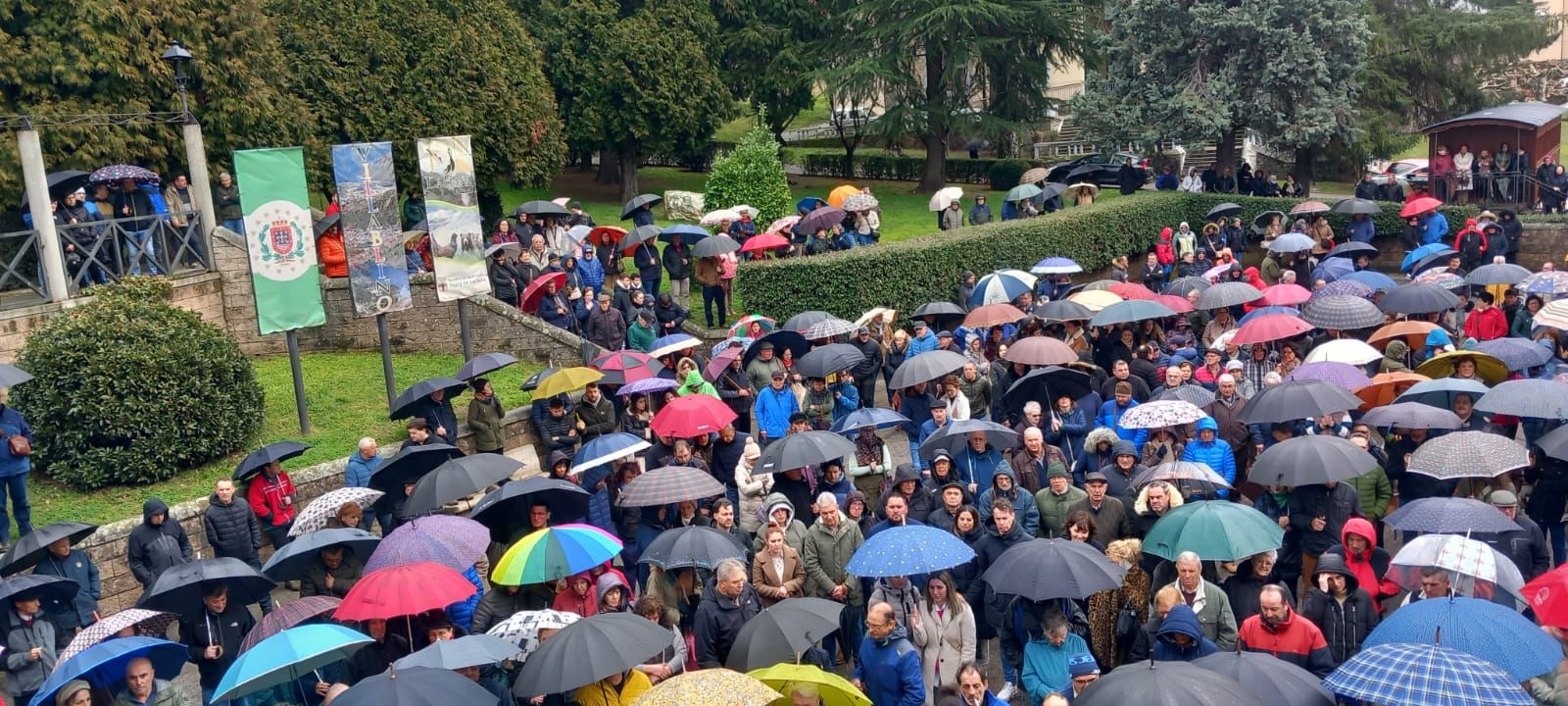 Manifestación en Laciana por la sanidad