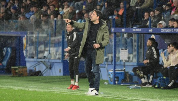 Íñigo Vélez, durante el Ponferradina-Real Sociedad B