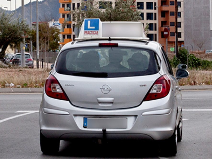 Coche de autoescuela