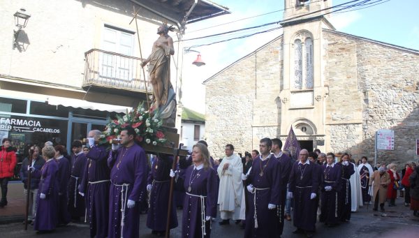 Procesión de Resurrección en Cacabelos