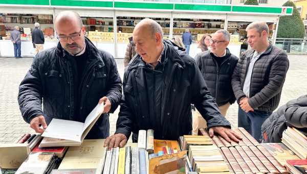 Inauguración de la Feria del Libro Antiguo y de Ocasión de Ponferrada.