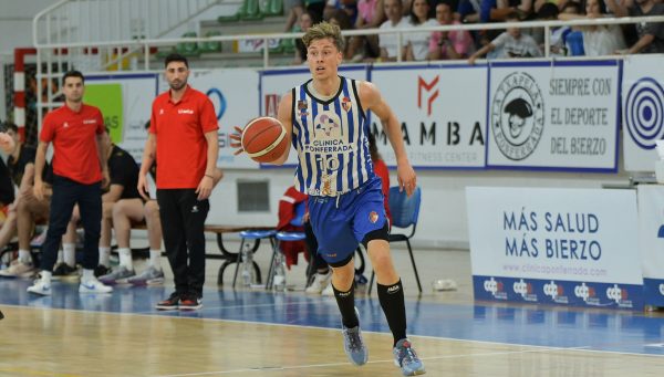 Silvano Merlo, durante el partido entre el Clínica Ponferrada SDP y L'Horta Godella