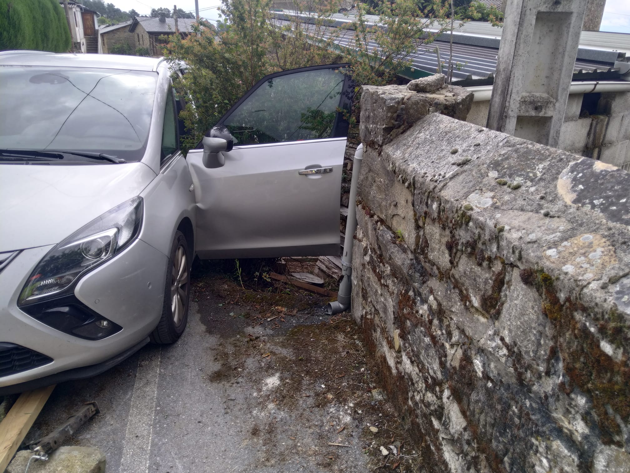 Fotografía del accidente en San Miguel de Arganza