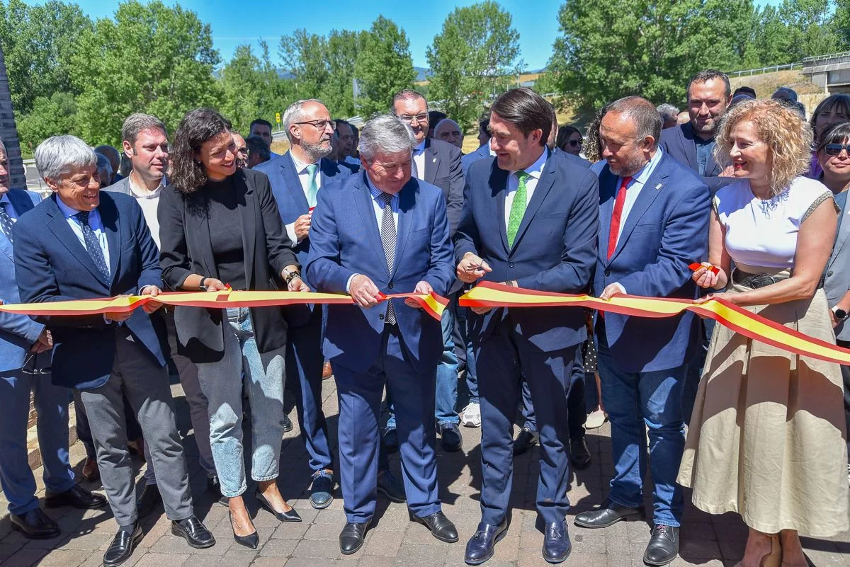 Vigésima octava edición de la Feria Multisectorial del Bierzo en Carracedelo. / QUINITO