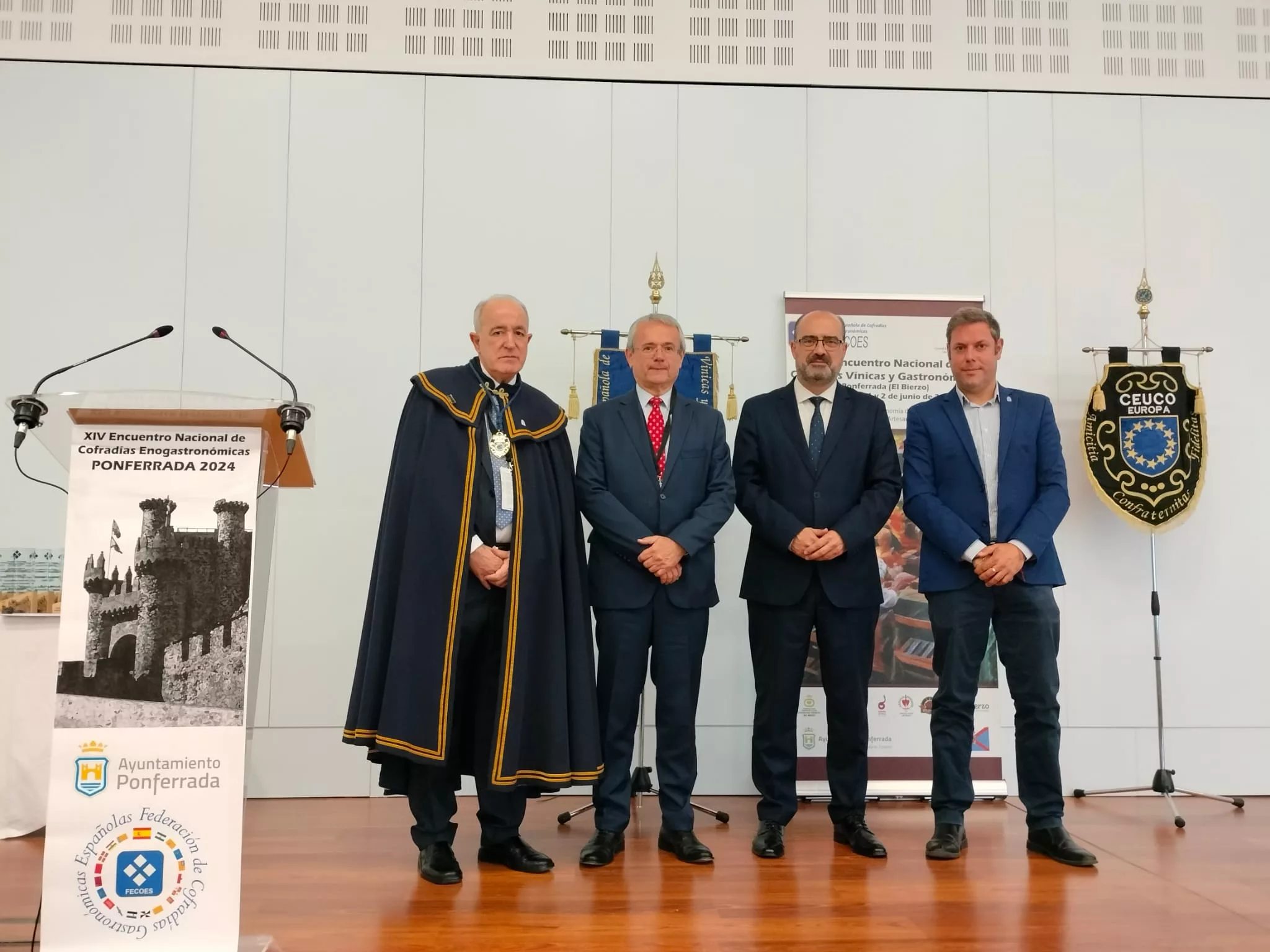 Ponferrada acoge el XIV Encuentro Nacional de Cofradías Enogastronómicas. / EBD