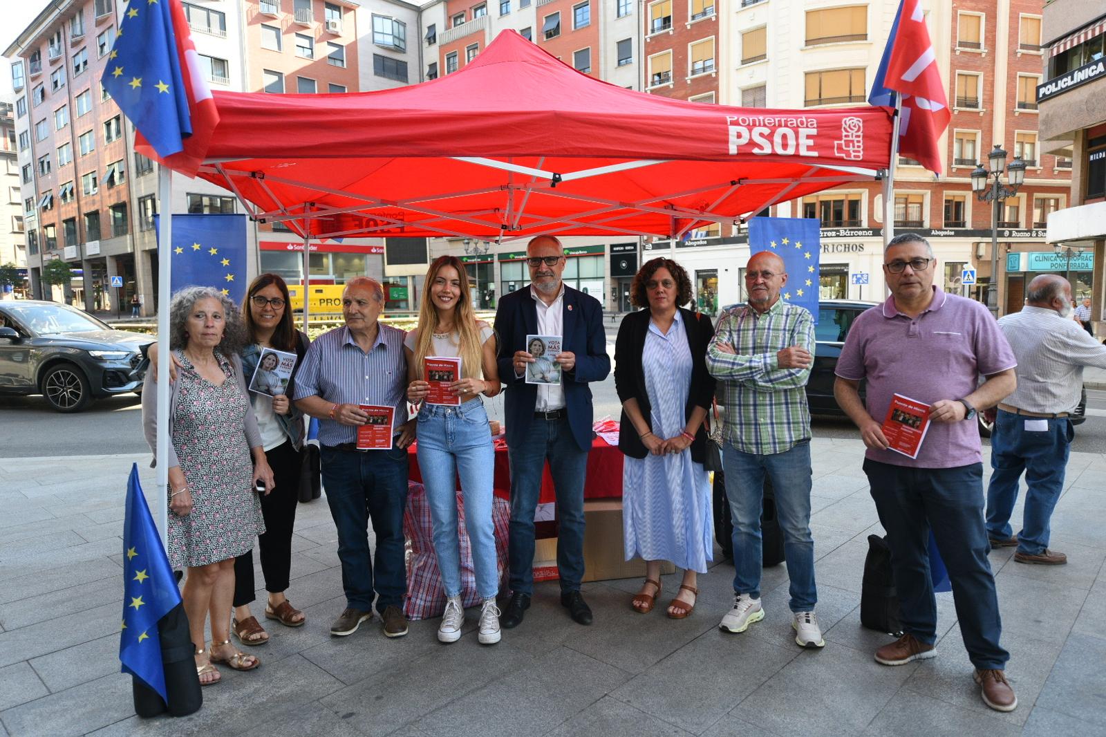 Presentación de la revista 'Puente de Hierro' del PSOE