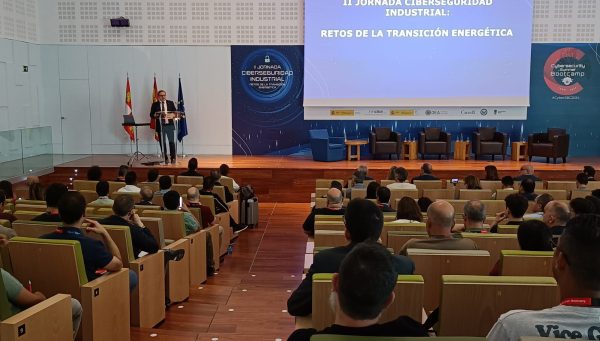 Jornada sobre ciberseguridad industrial en La Térmica Cultural.