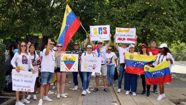 Manifestación contra el régimen de Maduro en León