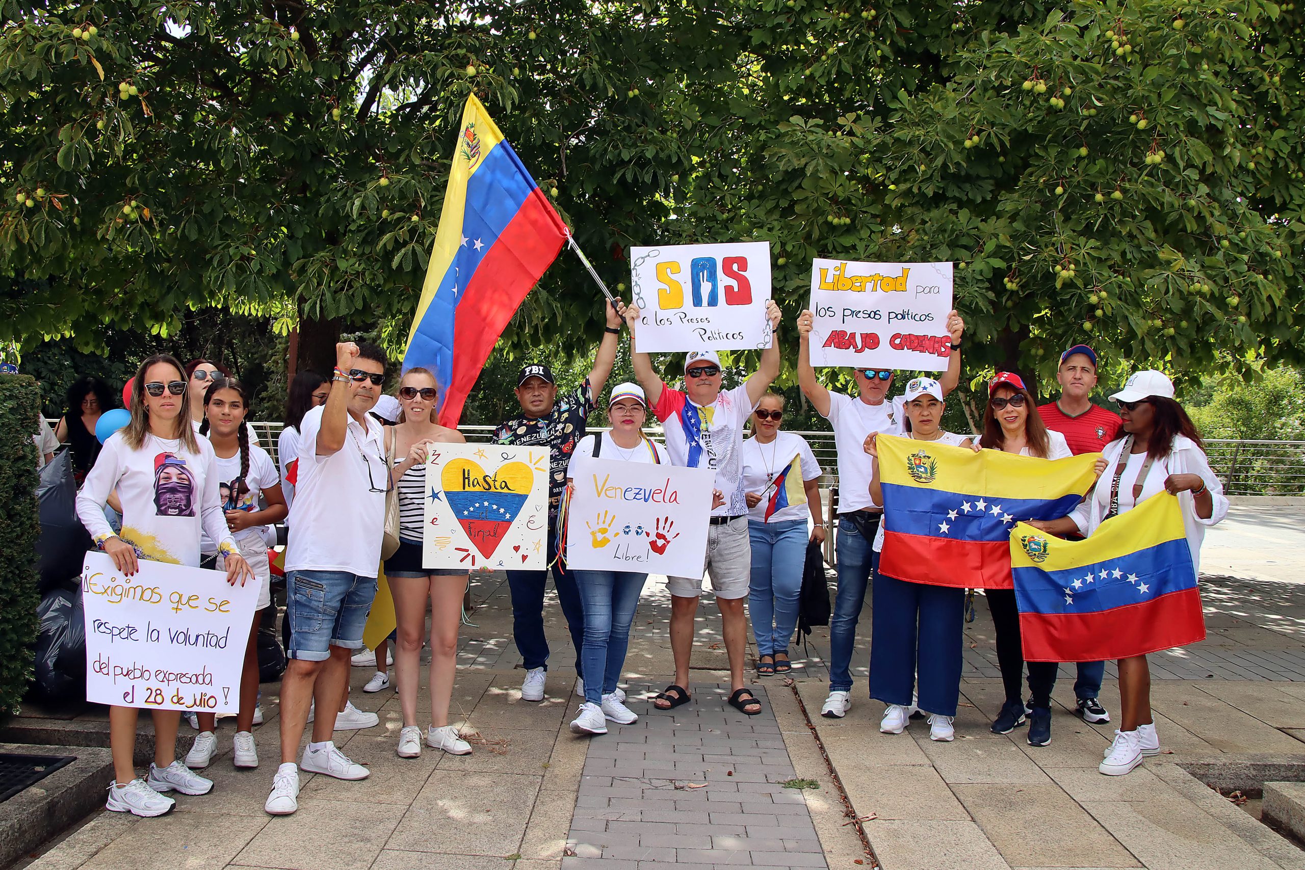 Manifestación contra el régimen de Maduro en León