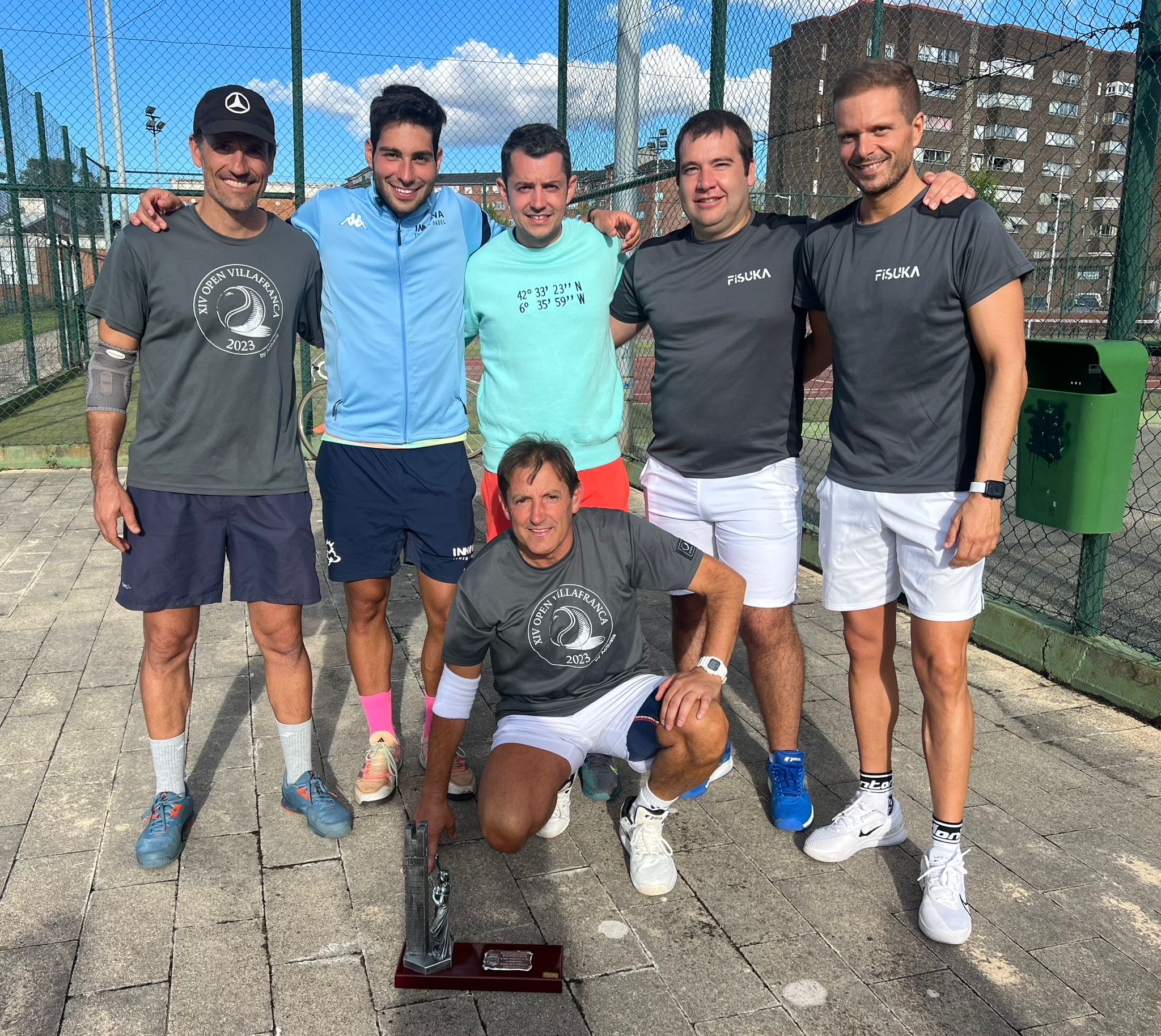 Selección del Bierzo ganadora del torneo de tenis de la Encina.