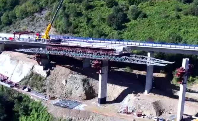 Obras en el viaducto del Castro