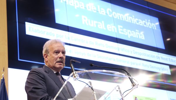 El periodista Manuel Campo Vidal, durante la presentación del Mapa de la Comunicación Rural en España