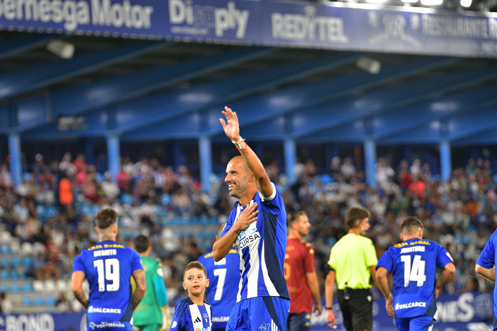 Yuri de Souza, durante su partido homenaje.