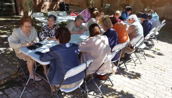 Cruz Roja en León trabaja por el buen trato y por mejorar la calidad de vida de las personas mayores a través de actividades que promueven su autonomía y combaten la soledad no deseada