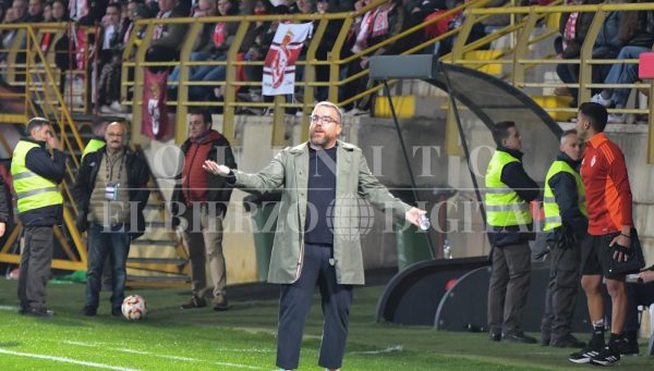 Javi Rey, durante el derbi Cultural-Ponferradina