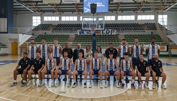 Presentación de la plantilla del Clínica Ponferrada SDP para la temporada 2024-25