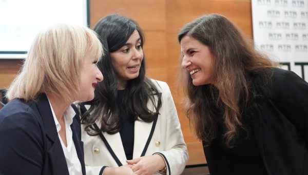 La consejera de Industria, Comercio y Empleo, Leticia García, clausura la Asamblea General de ATA Castilla y León junto a su presidenta, Leticia Mingueza