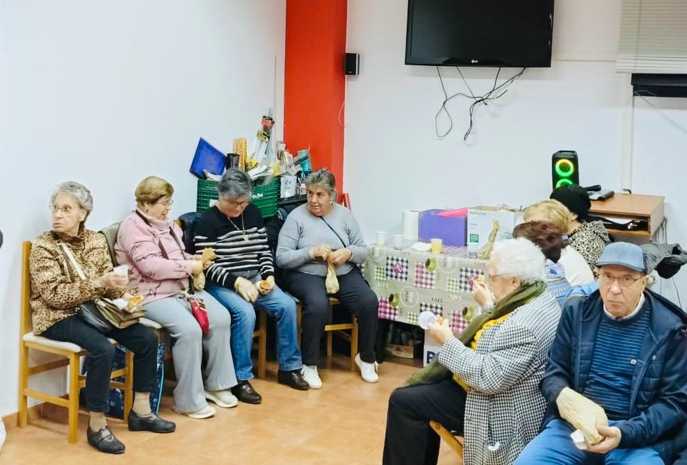 Santo Tomás de las Ollas celebra su magosto y primer concurso de postres