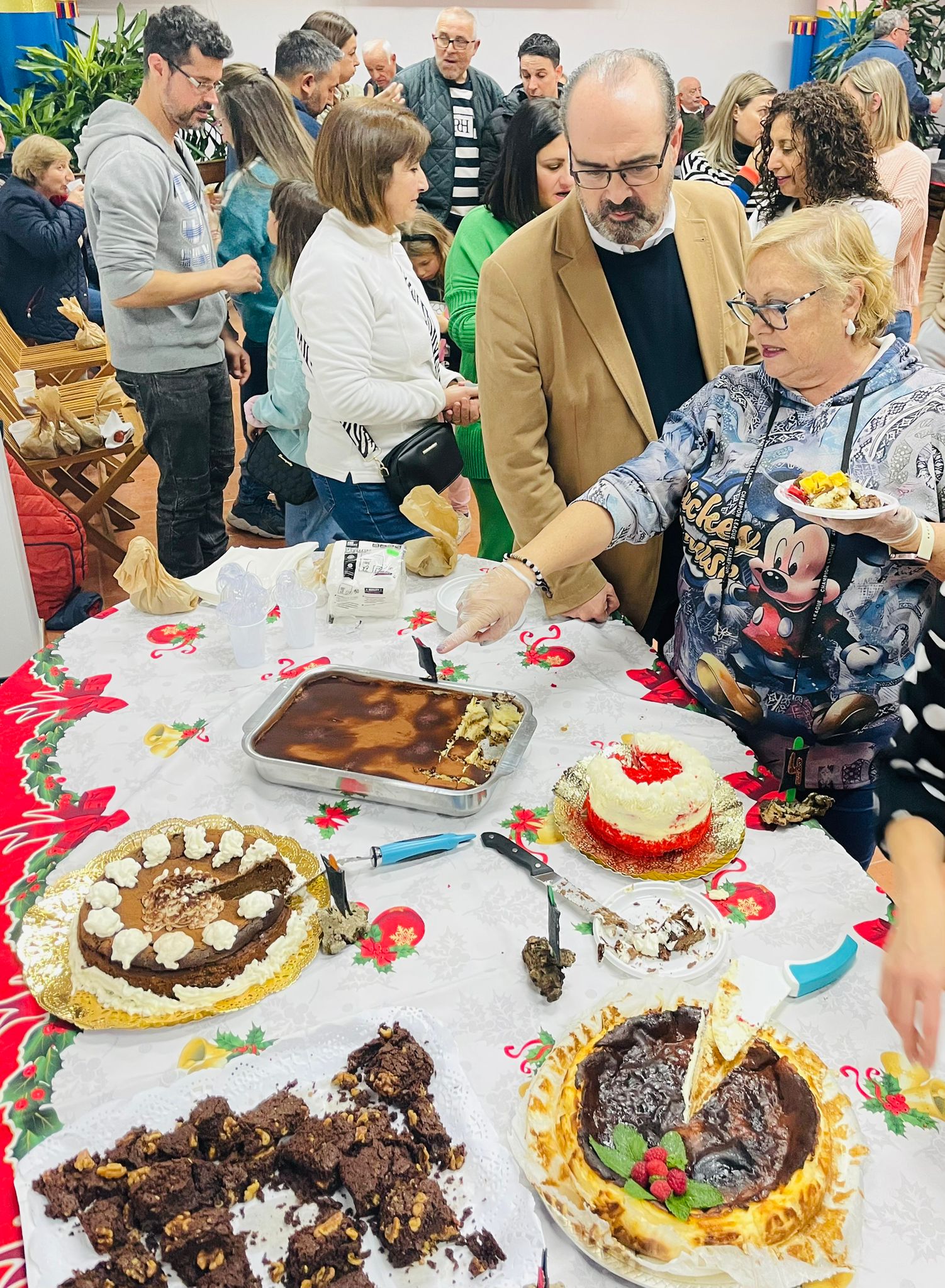 Santo Tomás de las Ollas celebra su magosto y primer concurso de postres