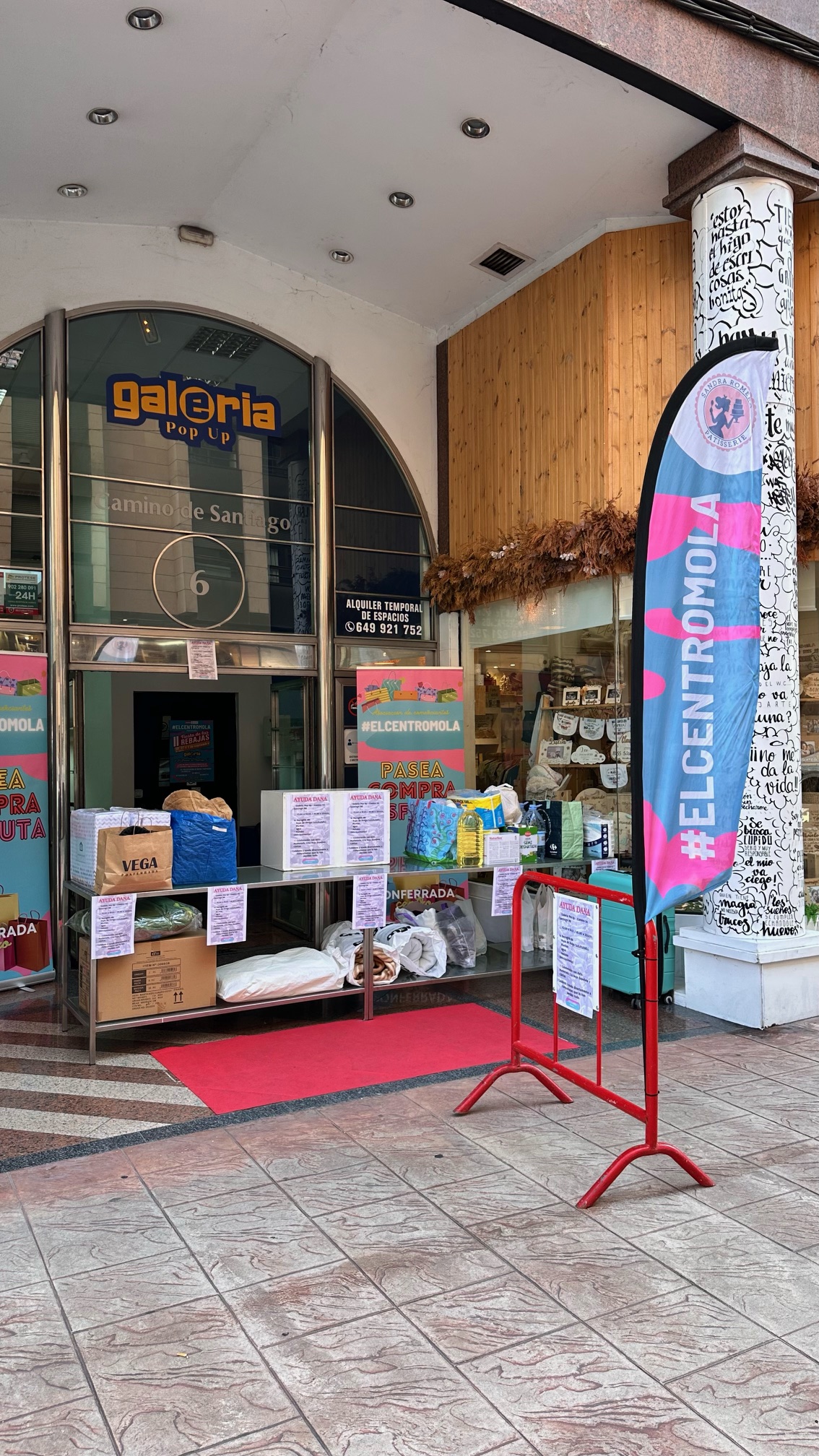 Recogida de alimentos y ropa para los afectados por la DANA en la Galería Pop Up