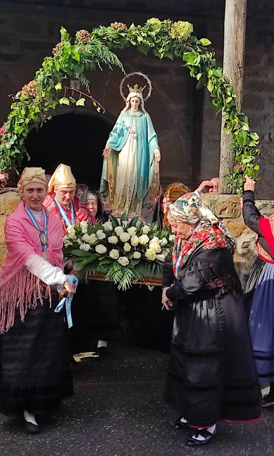 Procesión de la Virgen de la Milagrosa en Matachana