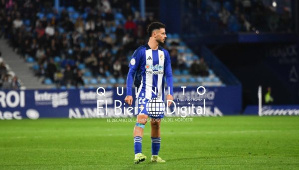 Esquerdo, durante el Ponferradina-Amorebieta