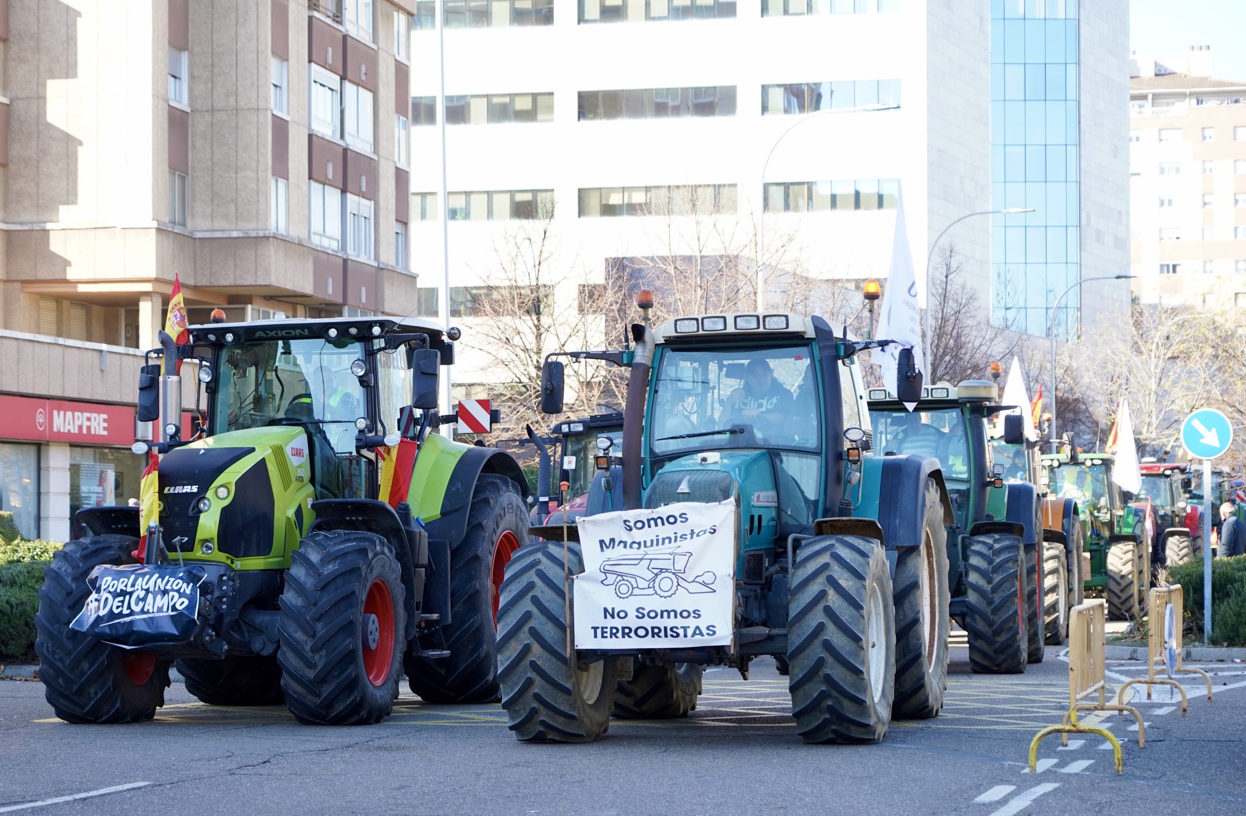 Tractorada en Valladolid para denunciar la situación del sector agrario