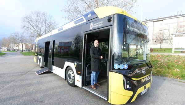 Autobús eléctrico del servicio municipal de Ponferrada