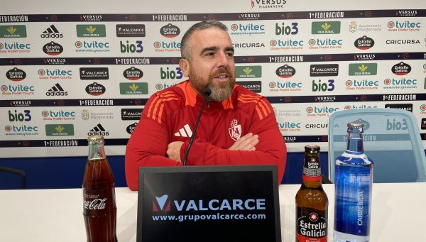 Javi Rey, en la sala de prensa de El Toralín