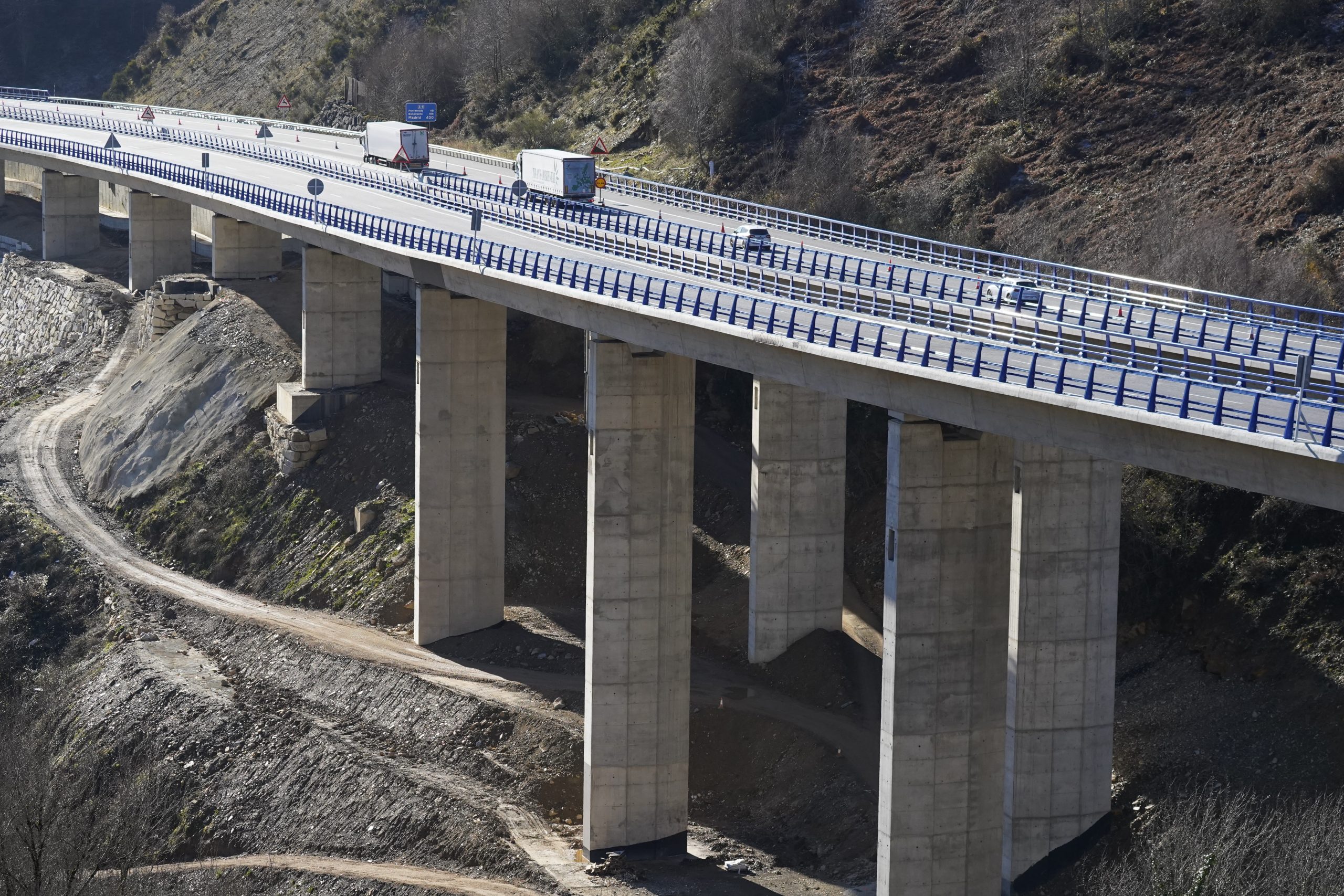 Nuevo viaducto del Castro de la A-6