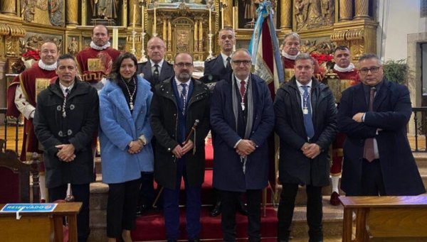 La corporación municipal asistió a la misa de Año Nuevo en la basílica de la Encina