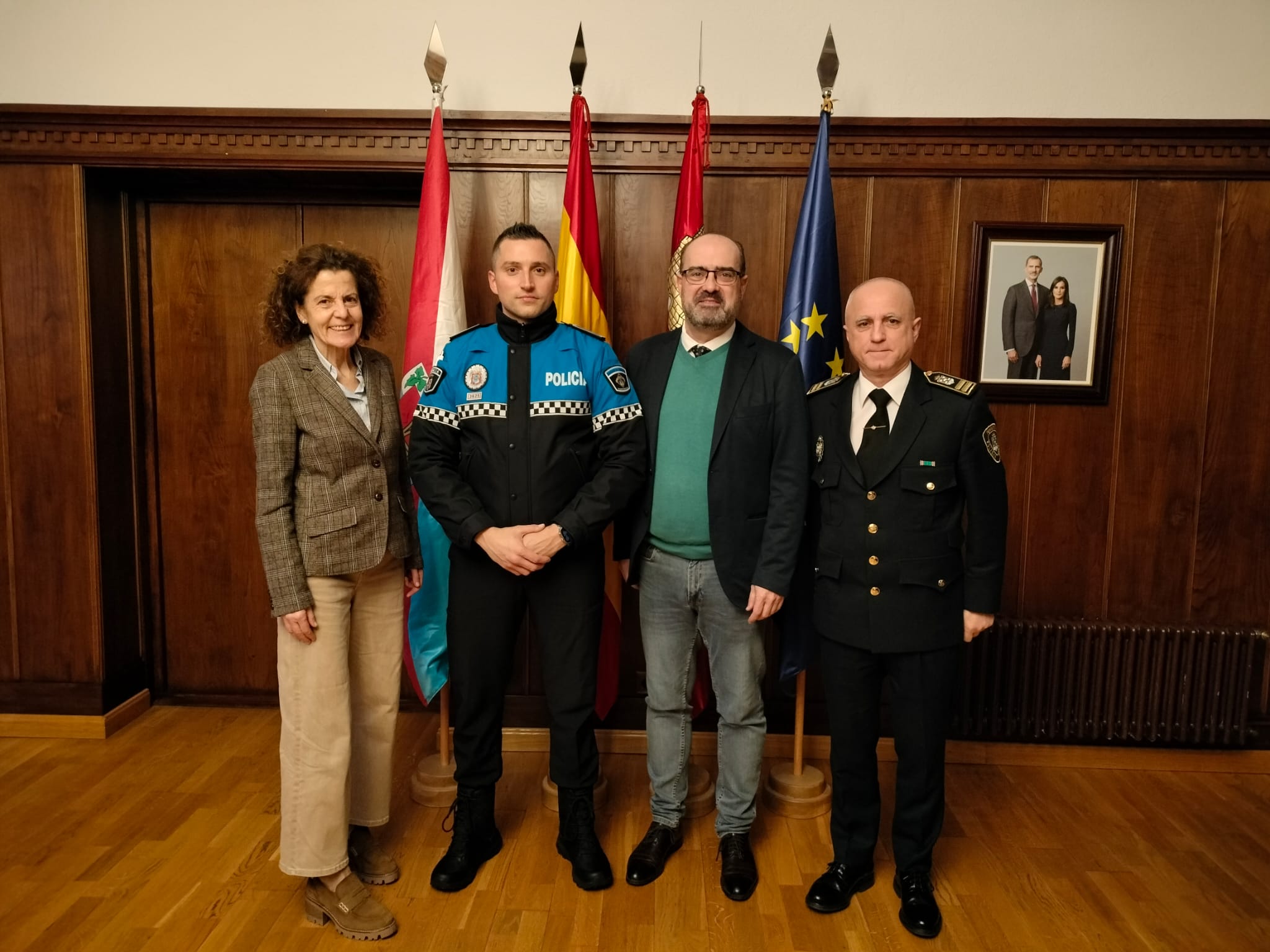 Toma de posesión del nuevo agente de la Policía Municipal de Ponferrada, José Ramón Mora